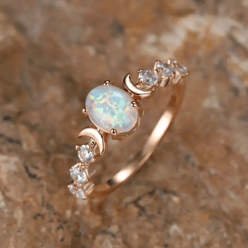 Boho Design Mood Opal 18k gp Ring ✨